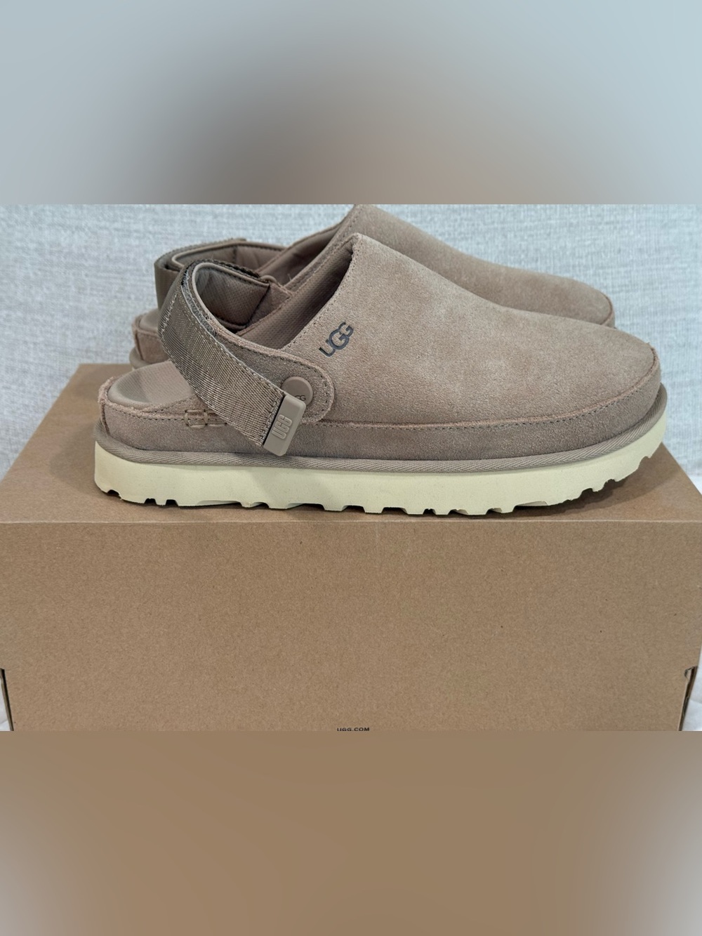 UGG Women's Goldenstar Clogg Sand